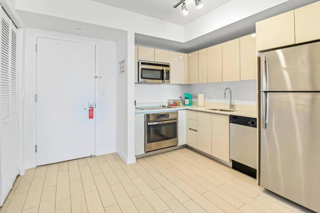 2BR 2Bth Hallandale Beach Miami Ft Lauderdale FL Bagian luar foto