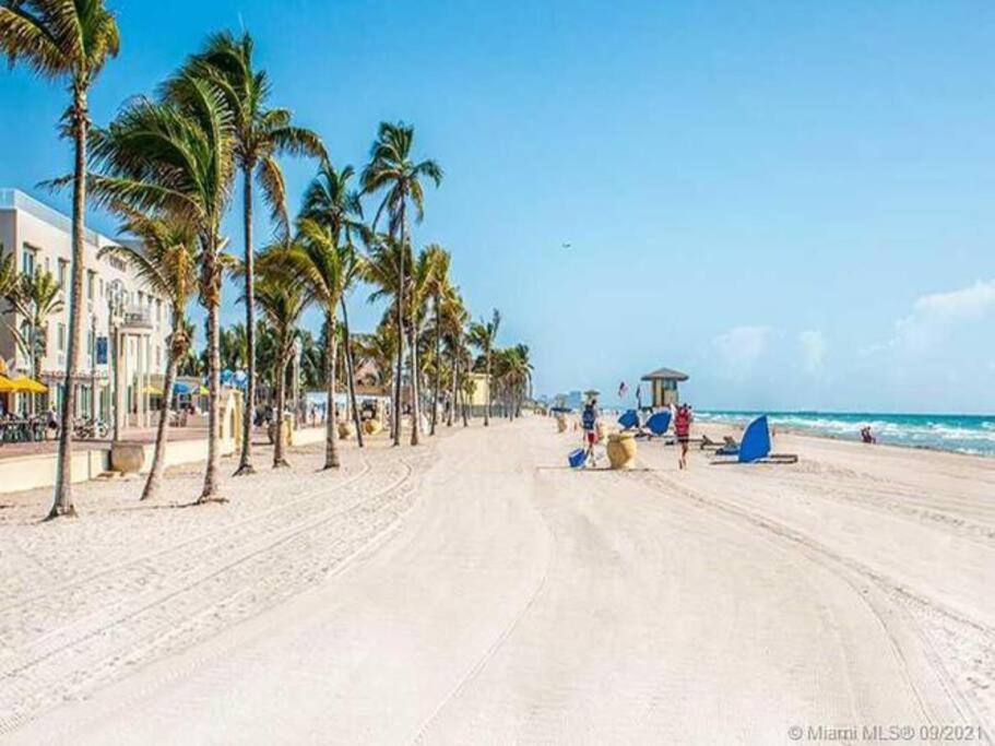 2BR 2Bth Hallandale Beach Miami Ft Lauderdale FL Bagian luar foto